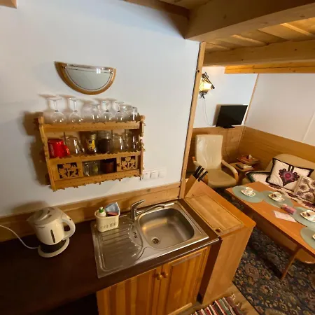 Harenda 샬레 자코파네