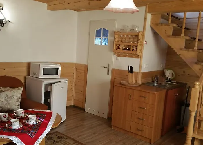 Domki Gorskie Campharenda شاليه *